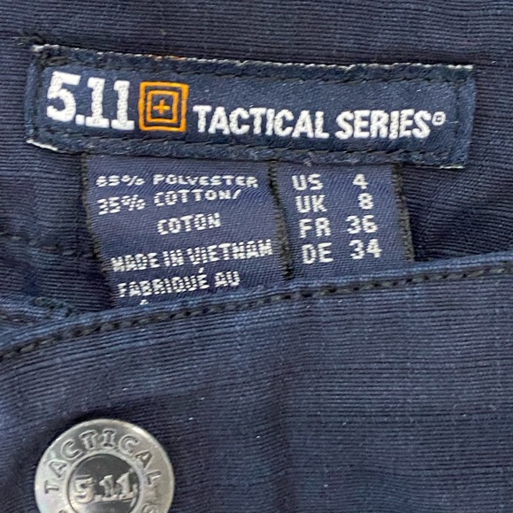 5.11 Stryke women's pants size 4.

Total of 4 pants. 3 khaki and 1 navy blue. - Picture 5 of 13